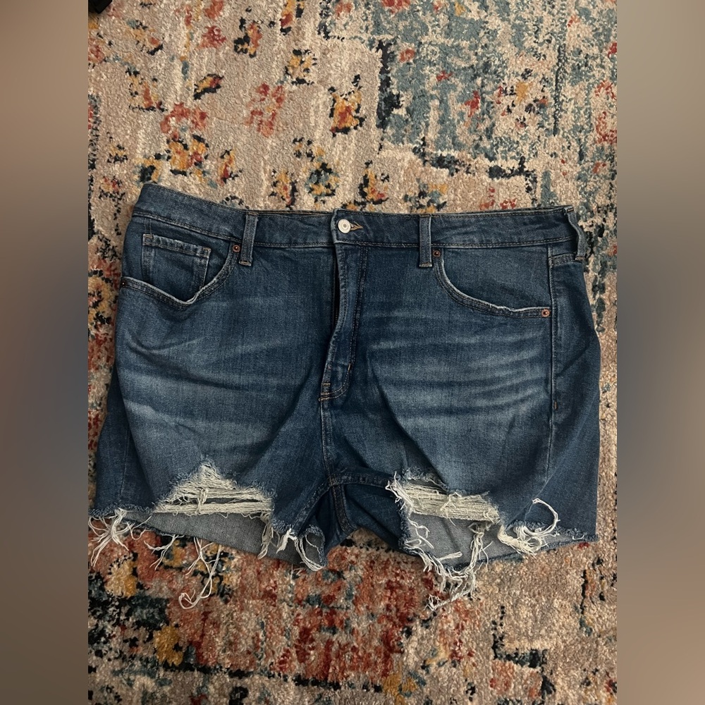 Old Navy Distressed High-Rise OG Straight Jean Shorts 20